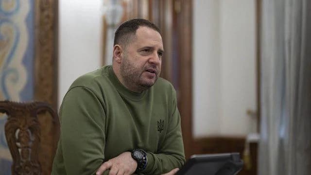 Зеленський готовий зустрітись з Трампом 27 листопада, щоб завершити угоду, — глава ОП